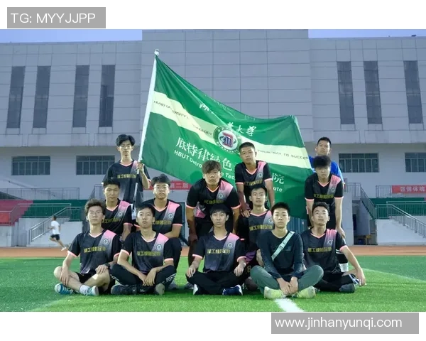 阜宁足球明星风采展现青春活力与拼搏精神的精彩瞬间 阜宁足球明星风采展现青春活力与拼搏精神的精彩瞬间